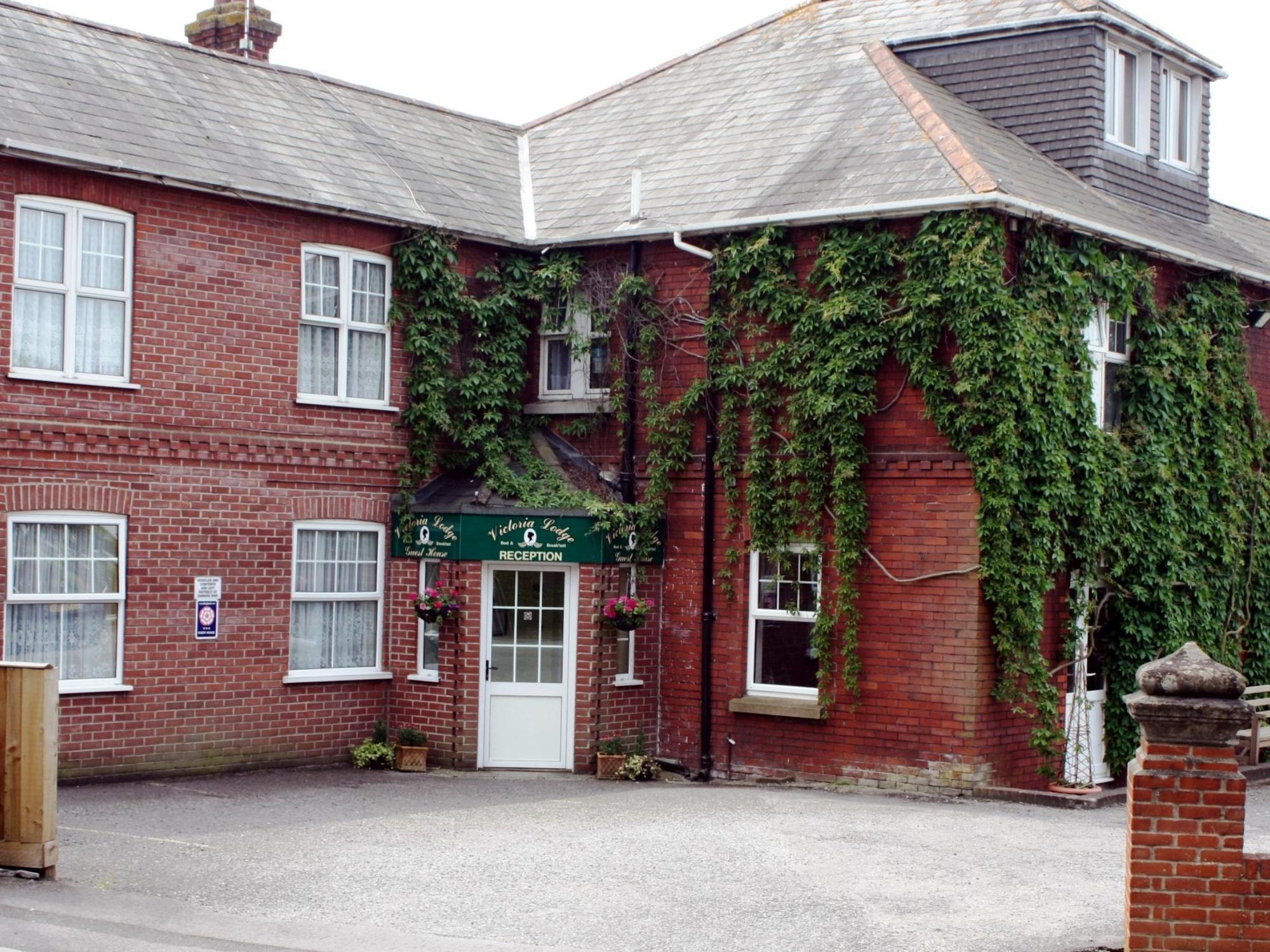 HOTEL VICTORIA LODGE GUEST HOUSE SALISBURY 3* (United Kingdom) - from £ 66  | HOTELMIX